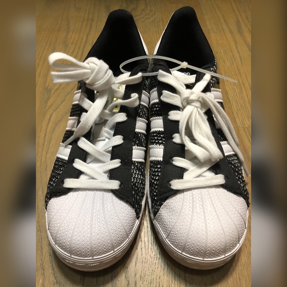 NWOT Adidas Limited Edition SuperStar Gold Label - Picture 2 of 8